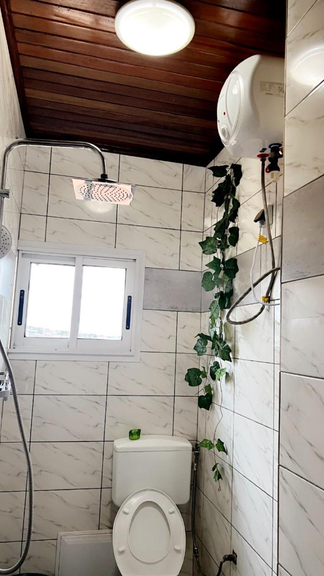 Studio Meuble Haut Standing Jouvence Yaounde Luaran gambar